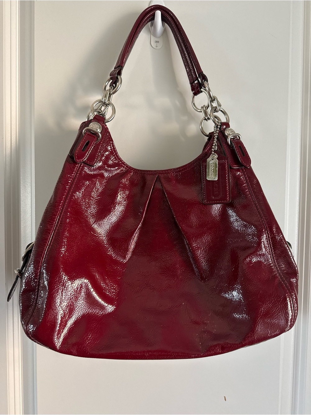 🍒 Coach Maggie Mia Patent Leather Cherry Red Hobo